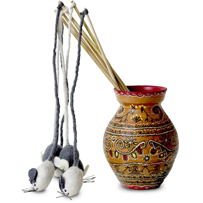 Karma Cat Wool Felt Mouser on a Stick