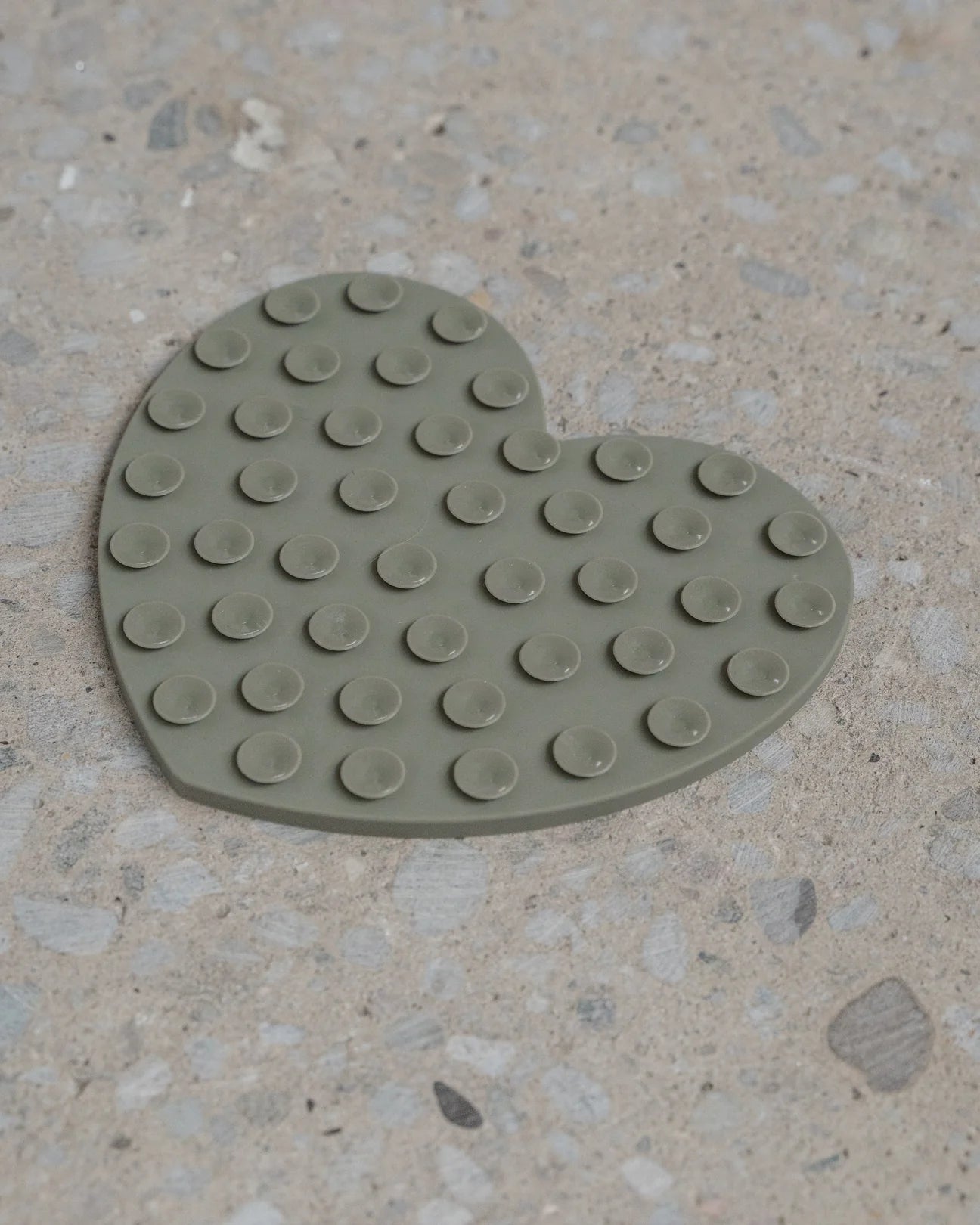 DexyPaws 🍁Khaki Green Heart Enrichment Lick Mat