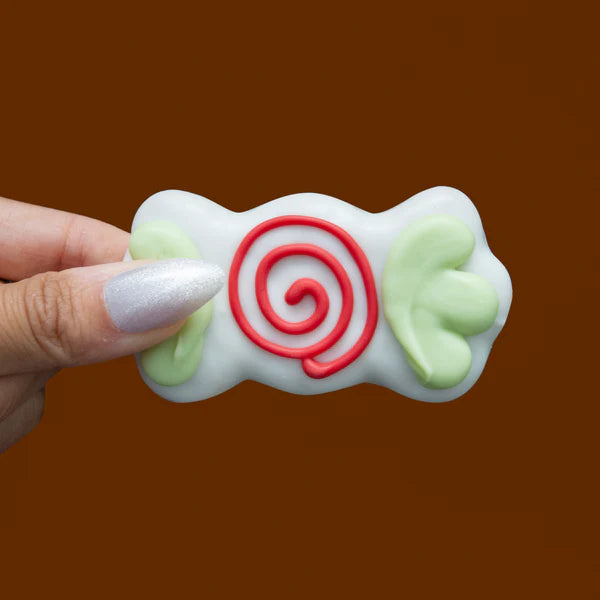 Bosco & Roxy's 🍁Peppermint Flavoured Swirl Candies | Farm Fresh