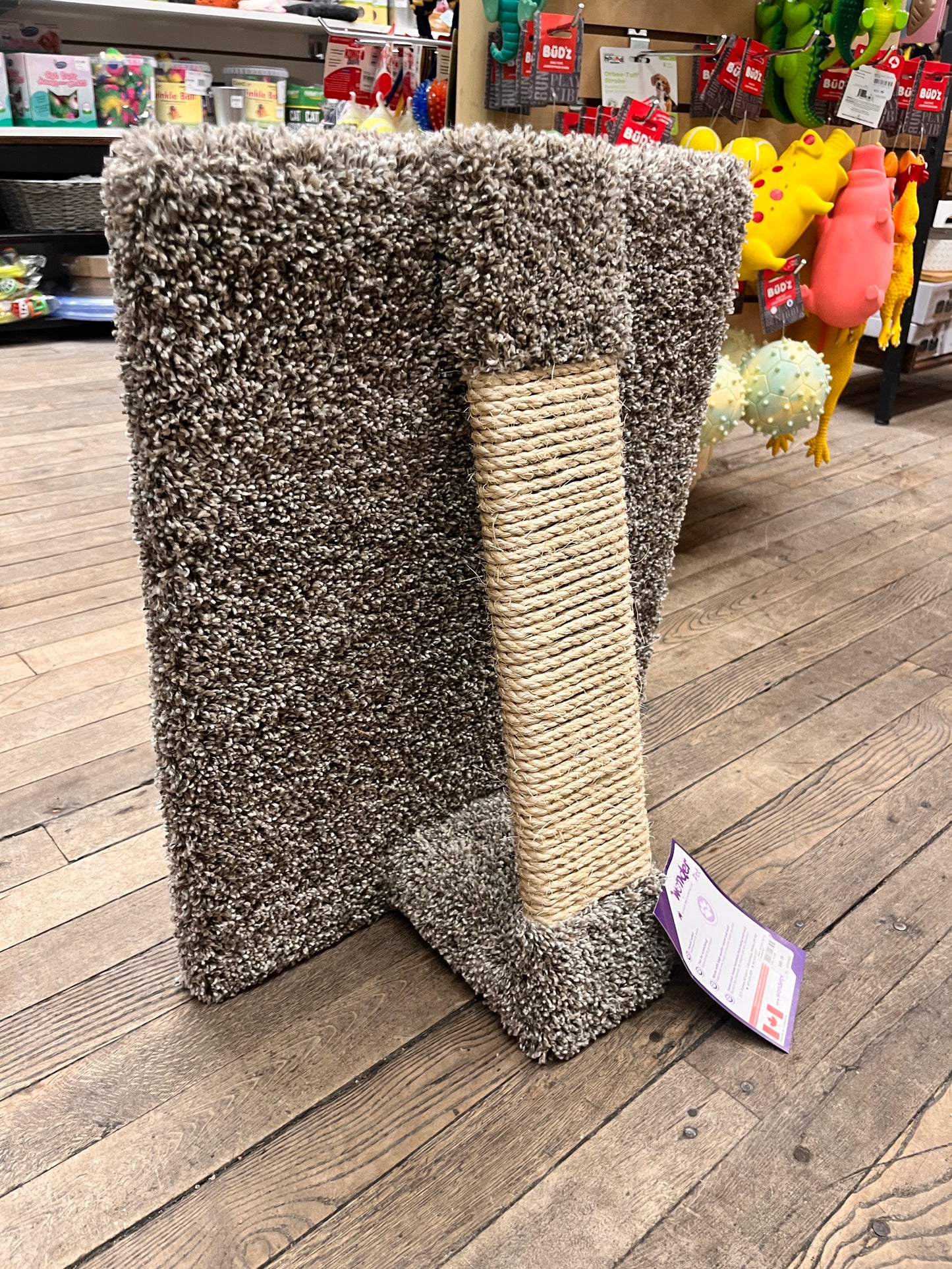 WonderPet 🍁Angle Scratch Post with Sisal