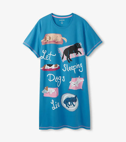 Let Sleeping Dogs Lie đLittle Blue House Women's Sleepshirt O/S