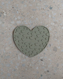 DexyPaws 🍁Khaki Green Heart Enrichment Lick Mat
