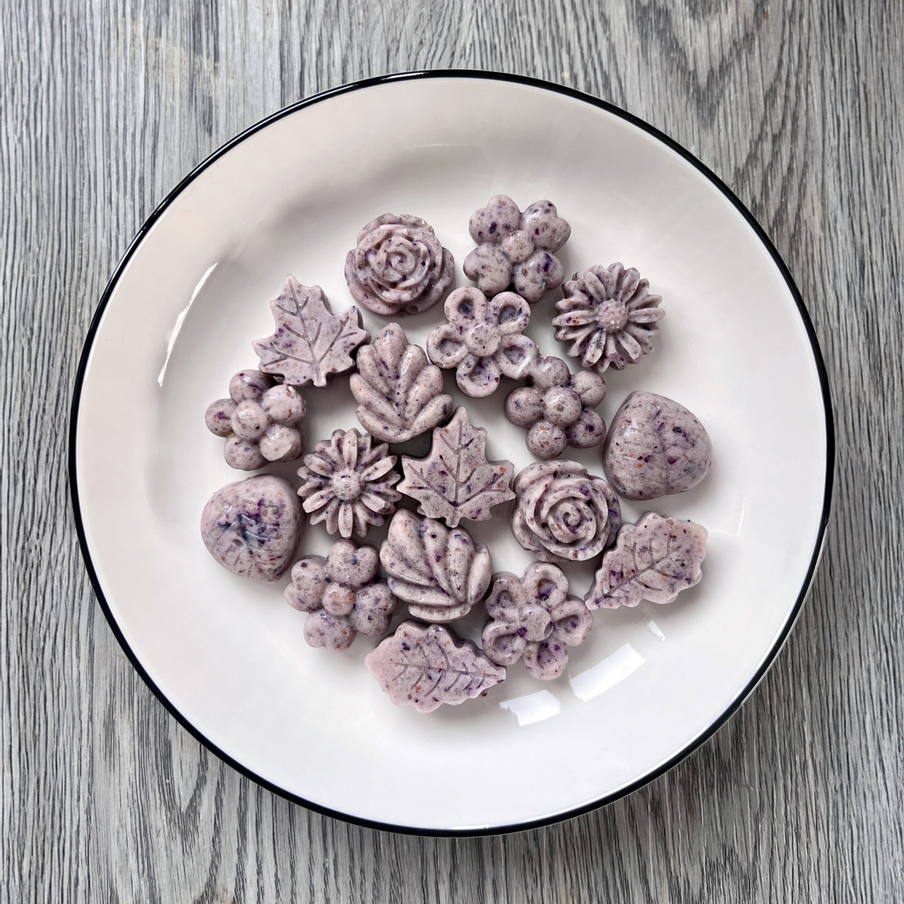 Big Country Raw 🍁Small Grey Silicone Treat Mold