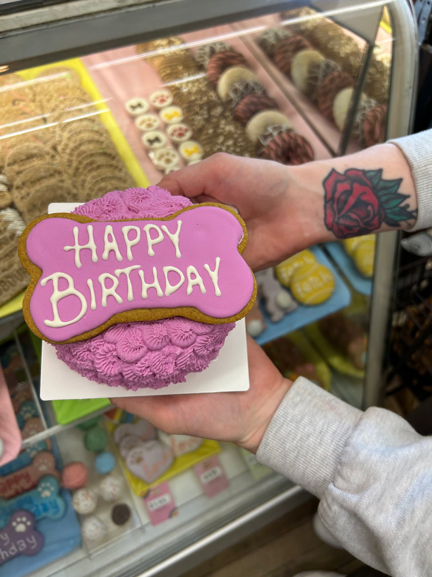 Mr. Mugs Bakery 🍁 Pink Birthday Cake - Fresh & Frozen