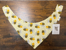 Colly's Creations🍁 Hunny Bear Reversible Bandana