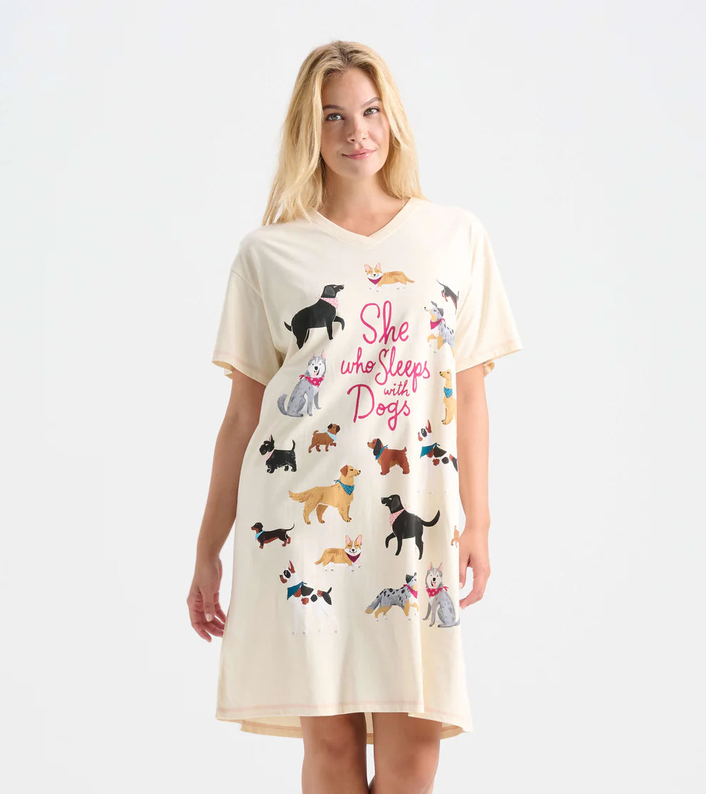 She Who Sleeps with Dogs 🍁 Little Blue House Women's Sleepshirt O/S