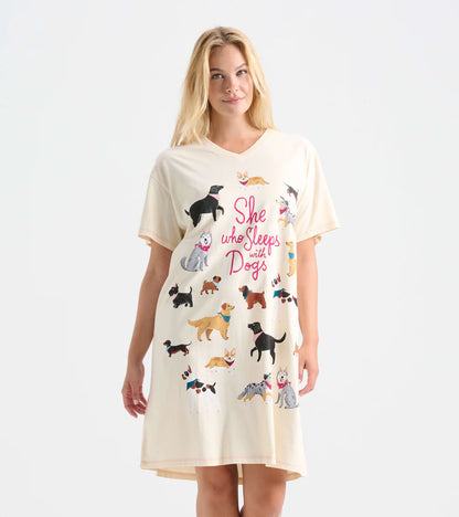 She Who Sleeps with Dogs 🍁 Little Blue House Women's Sleepshirt O/S